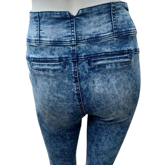 8103.....bebe Skinny Jeans Size 26, W22" 24"Inseam  9"Inseam - Picture 4 of 6